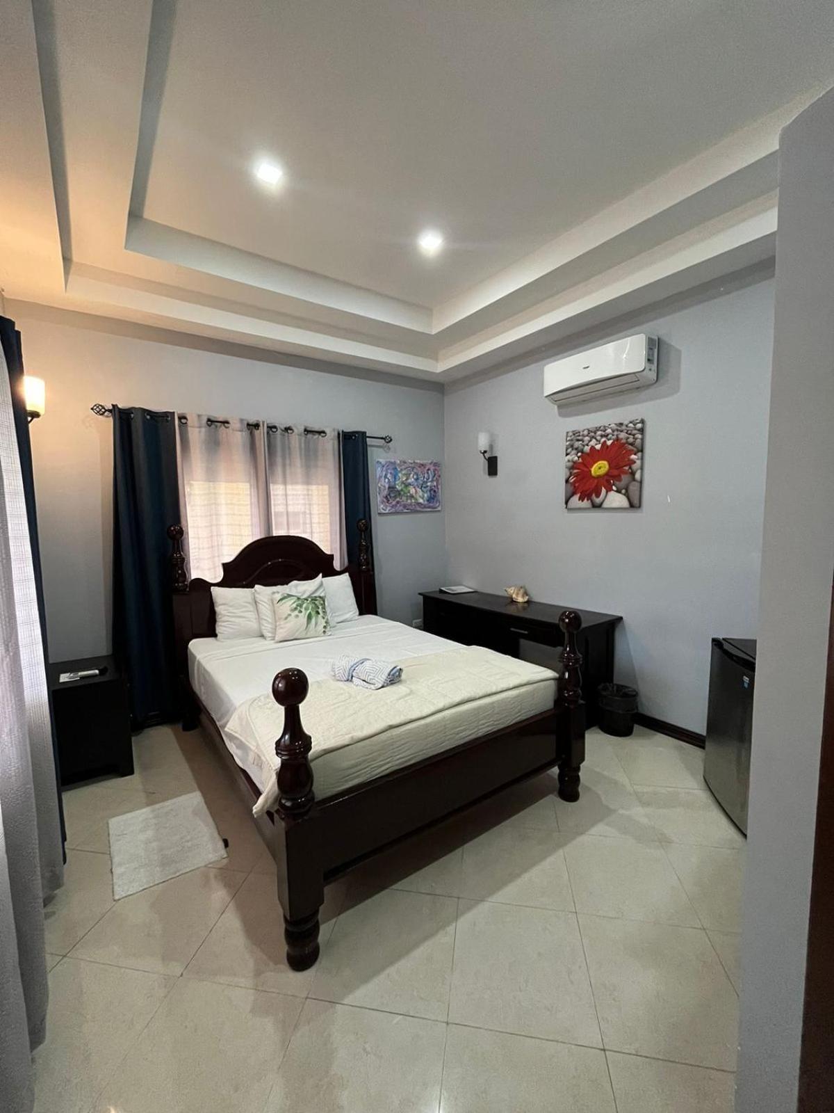 בליז סיטי Seaside Chateau Resort מראה חיצוני תמונה